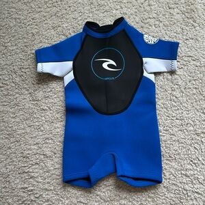 Rip Curl Kids Wetsuit size 1